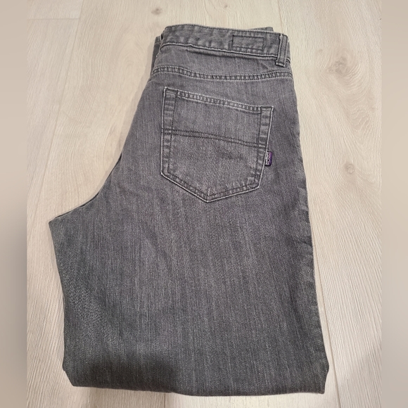 Patagonia Jeans - Picture 2 of 15